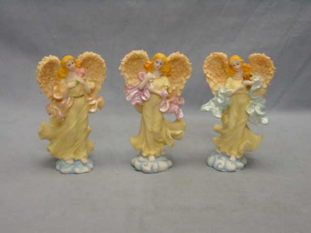 FIGURINE STANDING GIRL 48ST/CS